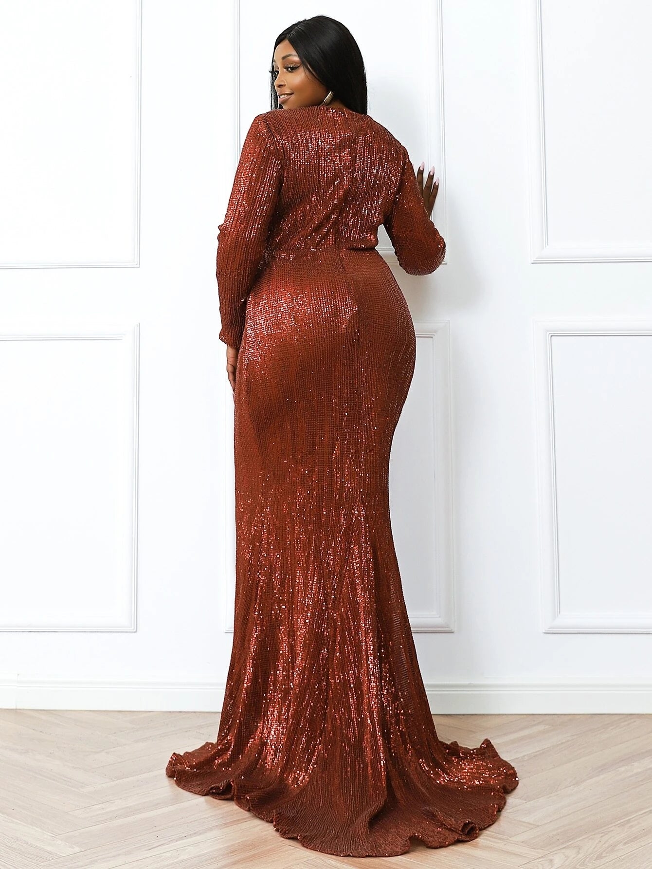 Curvy Plus Mermaid Hem Sequin Dress P0261