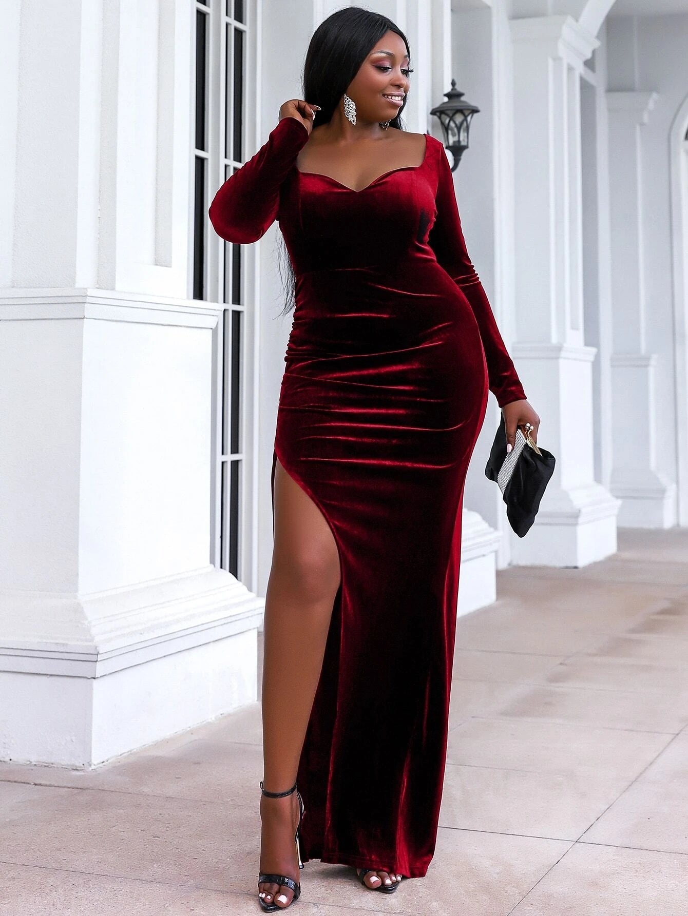 Curvy Plus Sweetheart Neck Ruched Split Thigh Dress P0278