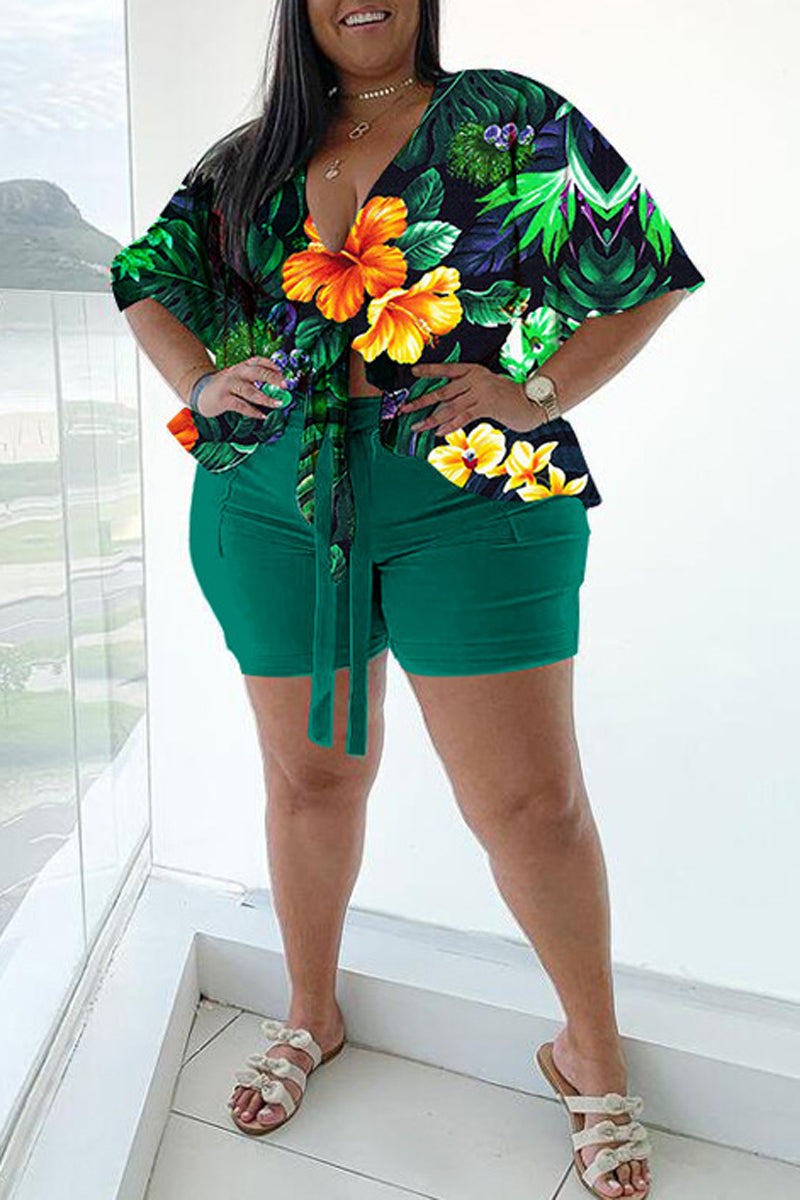 Plus Size Casual Floral Print V Neck Summer Two Pieces Shorts Set