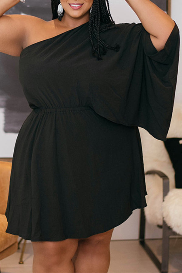 Plus Size Elegant Solid Color Loose One Sleeve Midi Dress