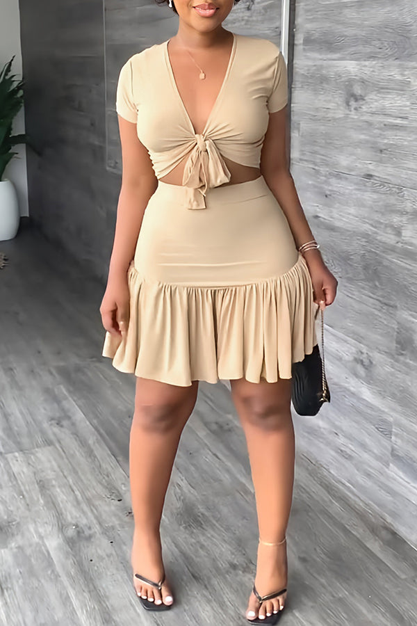 Pretty Short Sleeve V-Neck Knotted Top Pleated High Waist Skirt Suits